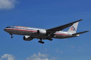 1280px-Boeing_777-223ER_-_American_Airlines_(N756AM) 1280px-Boeing_777-223ER_-_American_Airlines_(N756AM)
